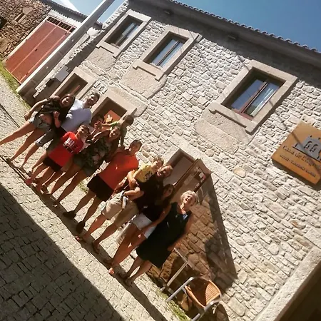 Casa De L' Eigreija Vila de Ala