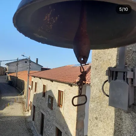 Casa De L' Eigreija Country house Vila de Ala